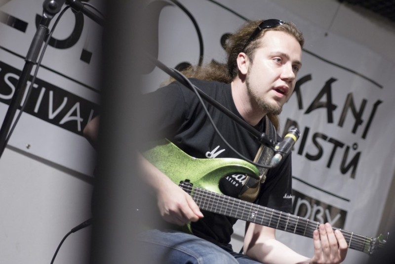 Workshop Miloše Knoppa, firemního hráče značky Marshall